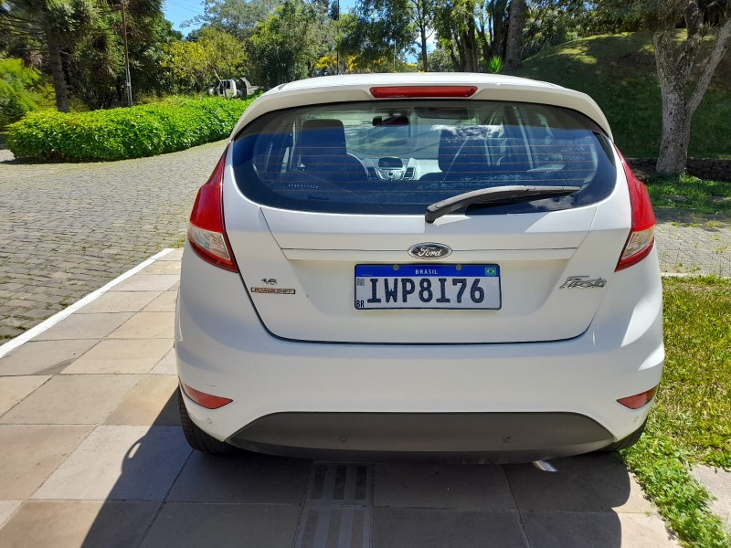 FIESTA 1.6 SE HATCH 16V FLEX 4P AUTOMÁTICO - 2015 - FARROUPILHA