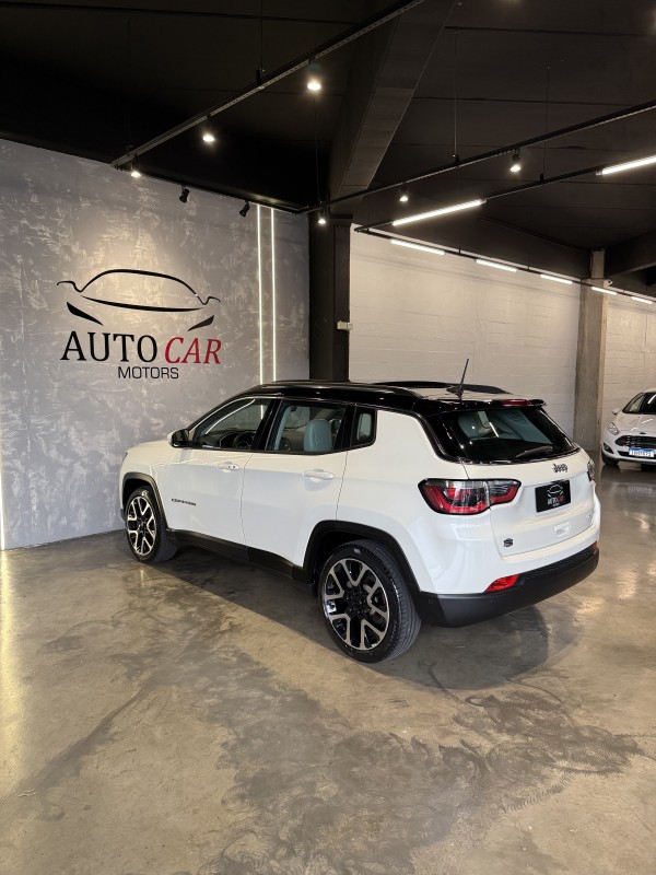 COMPASS 2.0 16V FLEX LIMITED AUTOMÁTICO - 2018 - CAXIAS DO SUL