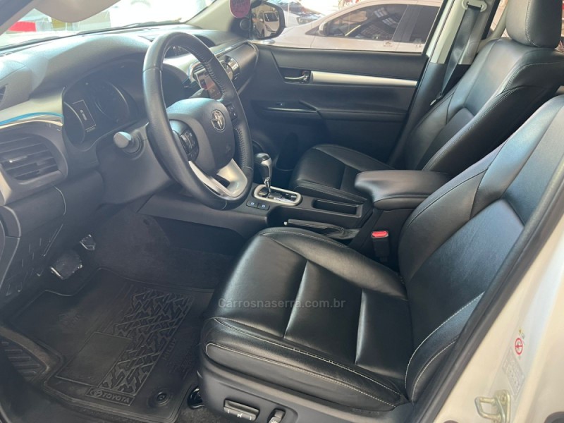 HILUX 2.8 SRX PLUS 4X4 CD TURBO DIESEL 4P AUTOMÁTICO - 2018 - CAXIAS DO SUL