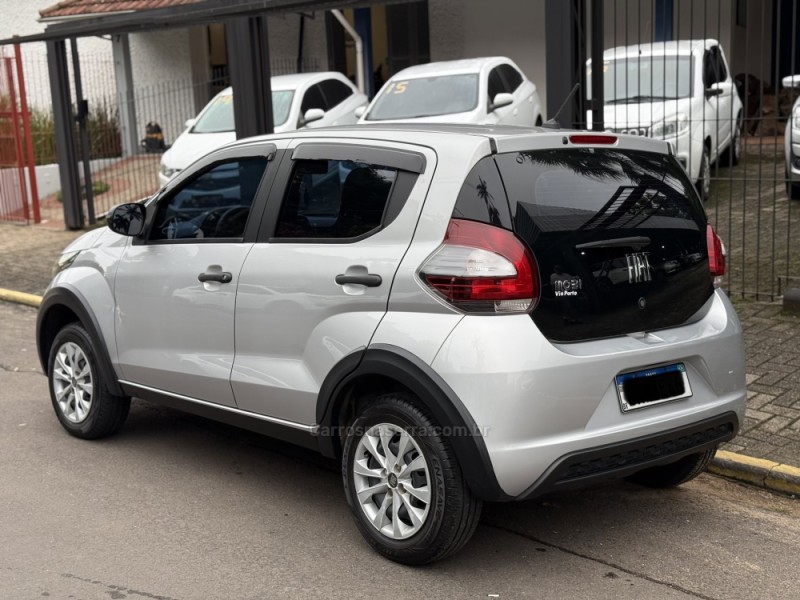 MOBI 1.0 6V FIREFLY FLEX LIKE MANUAL - 2022 - PAROBé