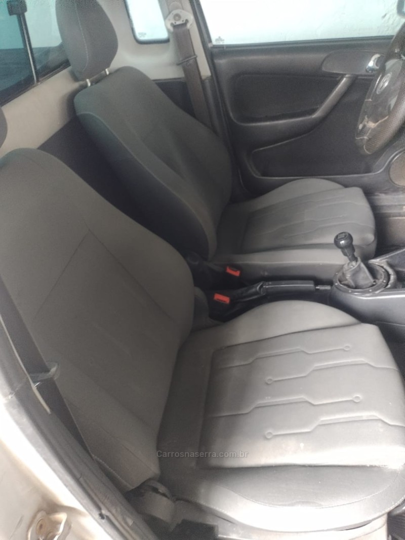 SAVEIRO 1.6 MI SUPER SURF CS 8V FLEX 2P MANUAL G.III - 2003 - CAXIAS DO SUL