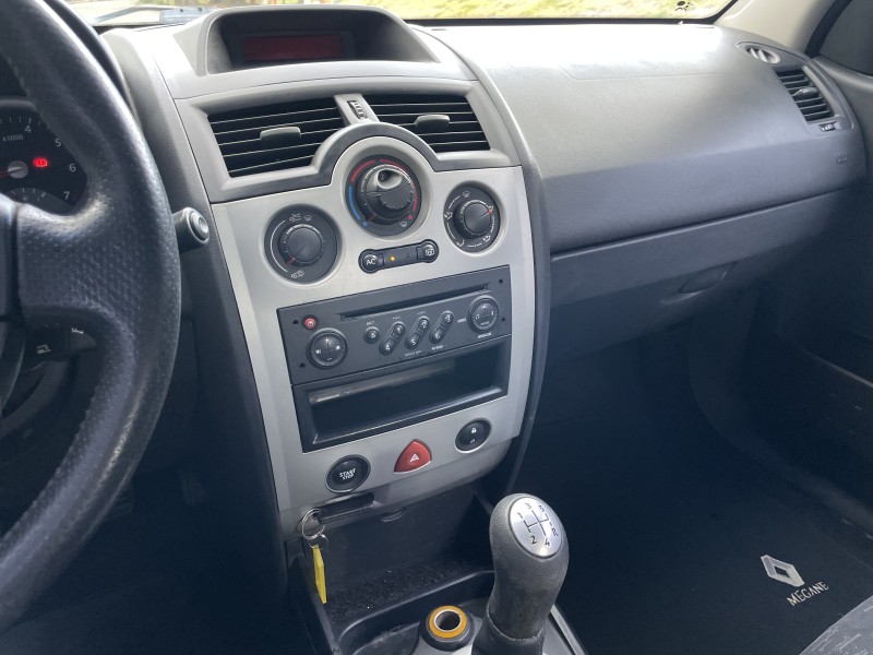 MÉGANE 1.6 DYNAMIQUE 16V FLEX 4P MANUAL - 2009 - CAXIAS DO SUL