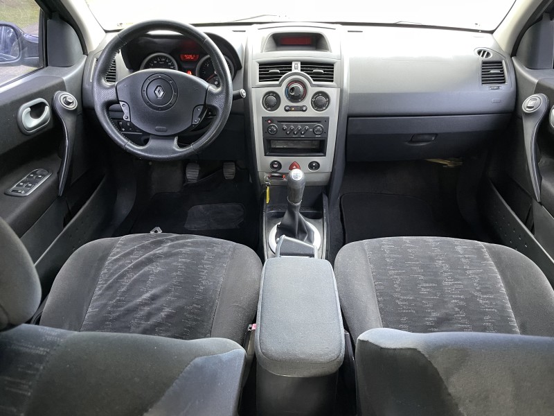 MÉGANE 1.6 DYNAMIQUE 16V FLEX 4P MANUAL - 2009 - CAXIAS DO SUL