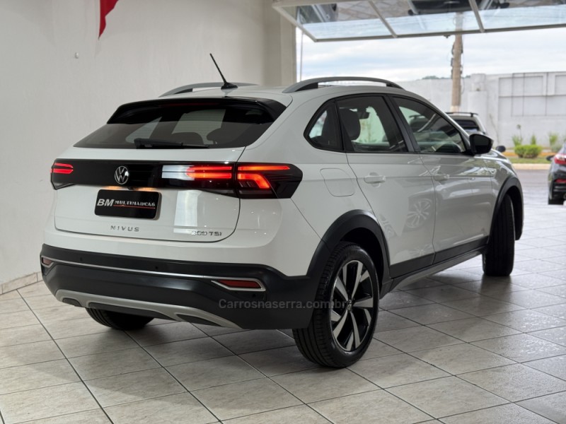 NIVUS 1.0 TSI HIGHLINE FLEX 4P AUTOMÁTICO - 2023 - GUAPORé