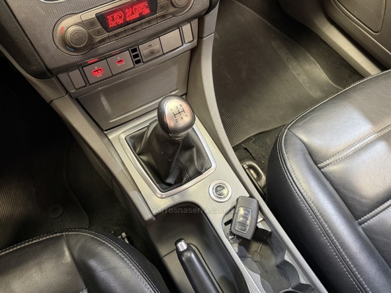 FOCUS 2.0 TITANIUM HATCH 16V FLEX 4P MANUAL - 2013 - BENTO GONçALVES