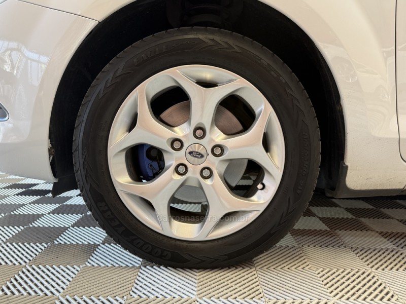 FOCUS 2.0 TITANIUM HATCH 16V FLEX 4P MANUAL - 2013 - BENTO GONçALVES