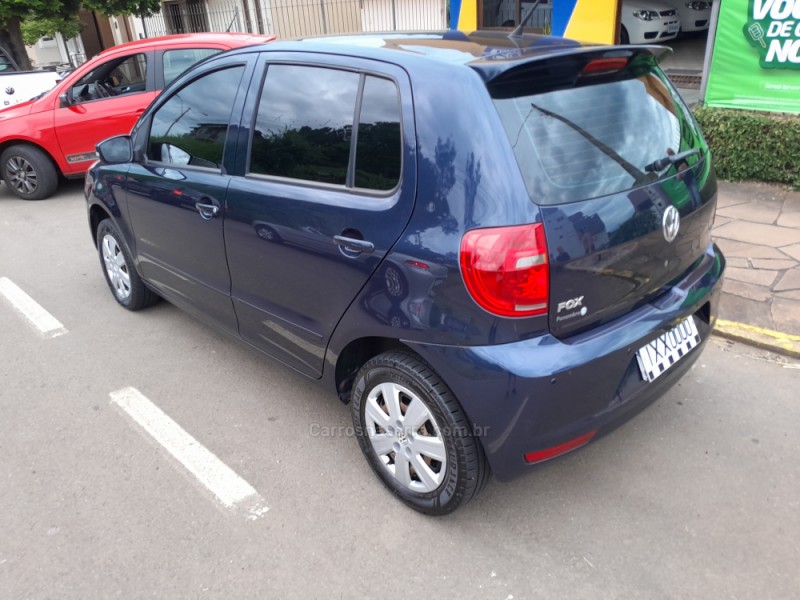 FOX 1.6 MI BLUEMOTION 8V FLEX 4P MANUAL - 2013 - NOVA PRATA