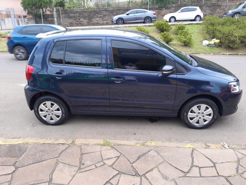 FOX 1.6 MI BLUEMOTION 8V FLEX 4P MANUAL - 2013 - NOVA PRATA