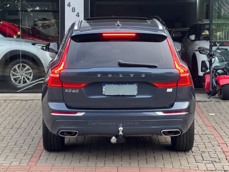 XC60 2.0 T8 MOMENTUM HYBRID GASOLINA 4P AUTOMÁTICO - 2021 - SAPUCAIA DO SUL