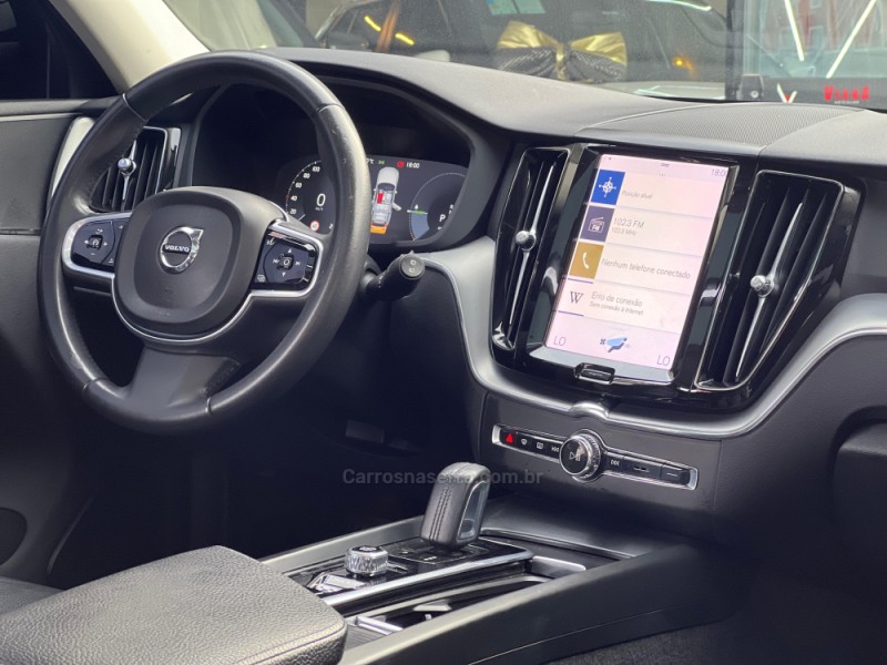XC60 2.0 T8 MOMENTUM HYBRID GASOLINA 4P AUTOMÁTICO - 2021 - SAPUCAIA DO SUL