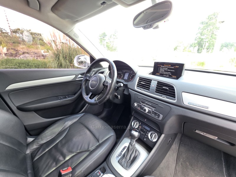 Q3 2.0 TFSI AMBIENTE QUATTRO 4P GASOLINA S TRONIC - 2015 - CAXIAS DO SUL