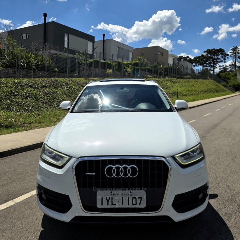 Q3 2.0 TFSI AMBIENTE QUATTRO 4P GASOLINA S TRONIC - 2015 - CAXIAS DO SUL