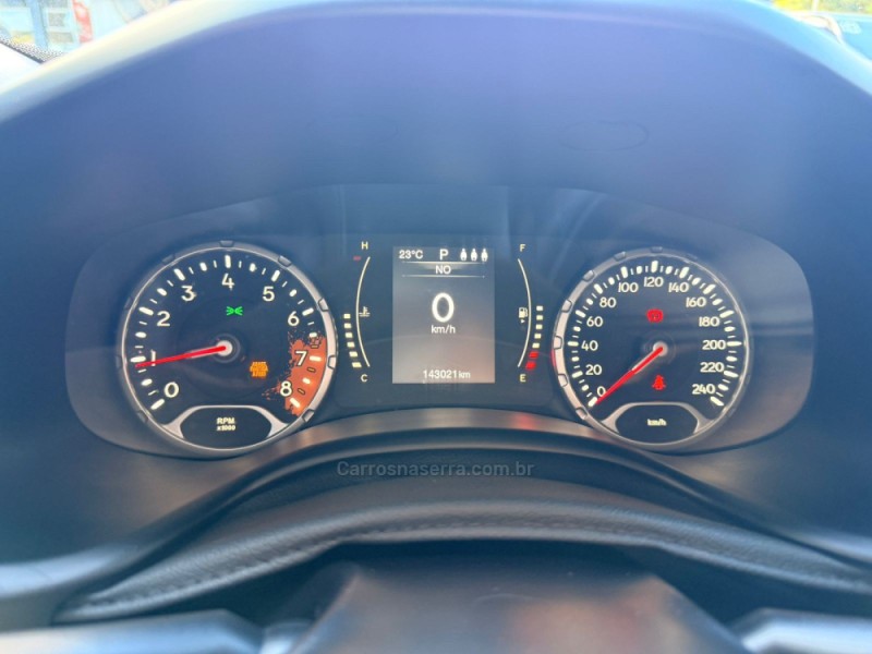 RENEGADE 1.8 16V FLEX LONGITUDE 4P AUTOMÁTICO - 2016 - CANELA