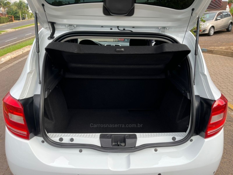 SANDERO 1.6 EXPRESSION 8V FLEX 4P MANUAL - 2016 - DOIS IRMãOS