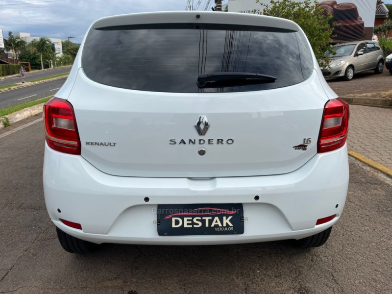 SANDERO 1.6 EXPRESSION 8V FLEX 4P MANUAL - 2016 - DOIS IRMãOS