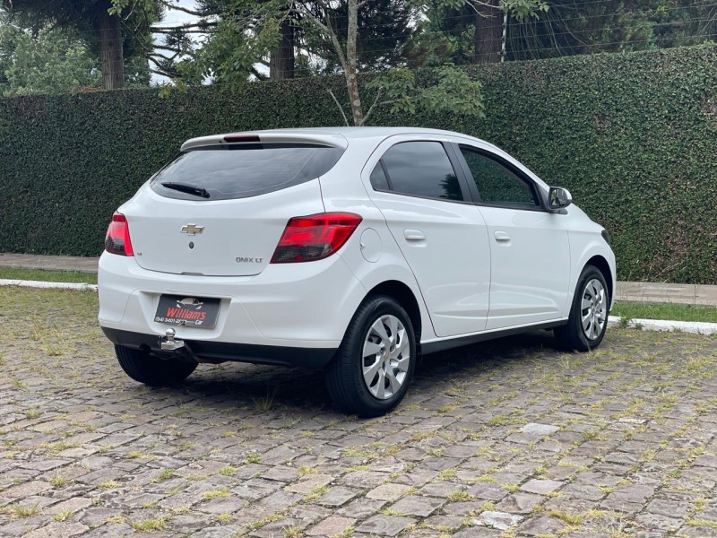 ONIX 1.4 MPFI LT 8V FLEX 4P MANUAL - 2013 - FARROUPILHA