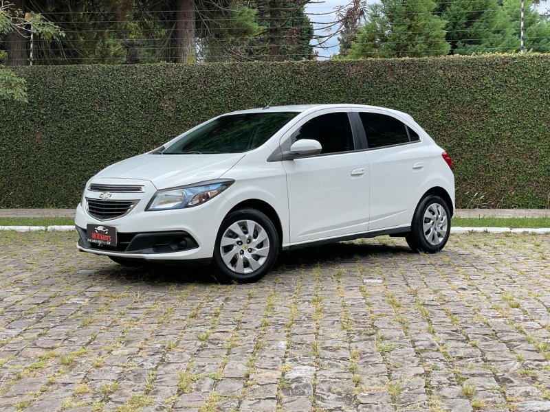 ONIX 1.4 MPFI LT 8V FLEX 4P MANUAL - 2013 - FARROUPILHA