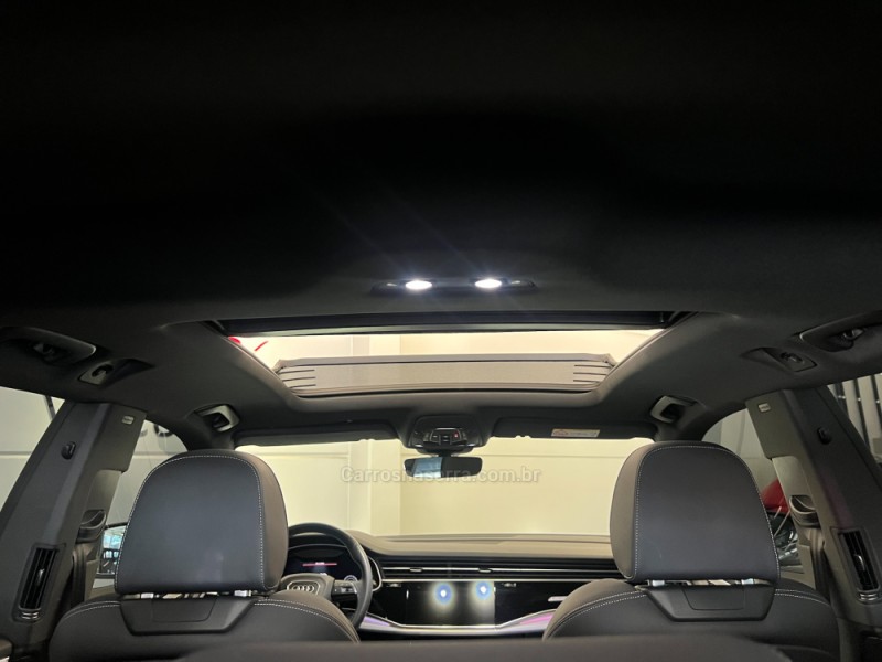 Q8 3.0 TFSI PERFORMANCE BLACK QUATTRO V6 24V GASOLINA 4P S-TRONIC - 2023 - FLORES DA CUNHA