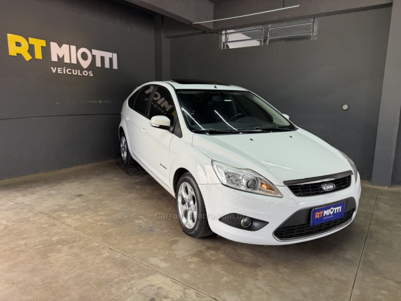 FOCUS 2.0 TITANIUM 16V FLEX 4P AUTOMÁTICO - 2013 - MUçUM