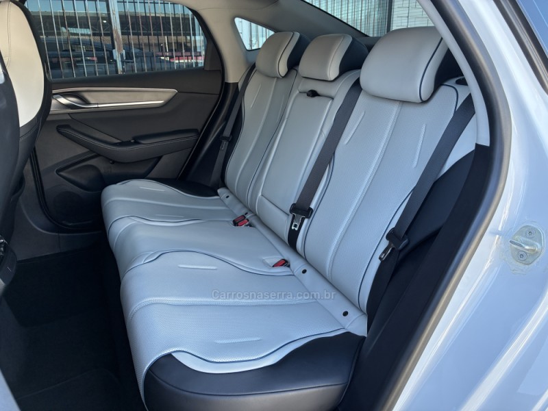 KING 1.5 DM-I PHEV GS AUTOMÁTICO - 2025 - VENâNCIO AIRES