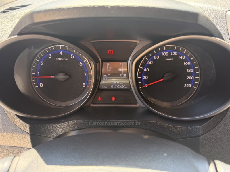 HB20 1.6 COMFORT PLUS 16V FLEX 4P MANUAL - 2017 - FARROUPILHA