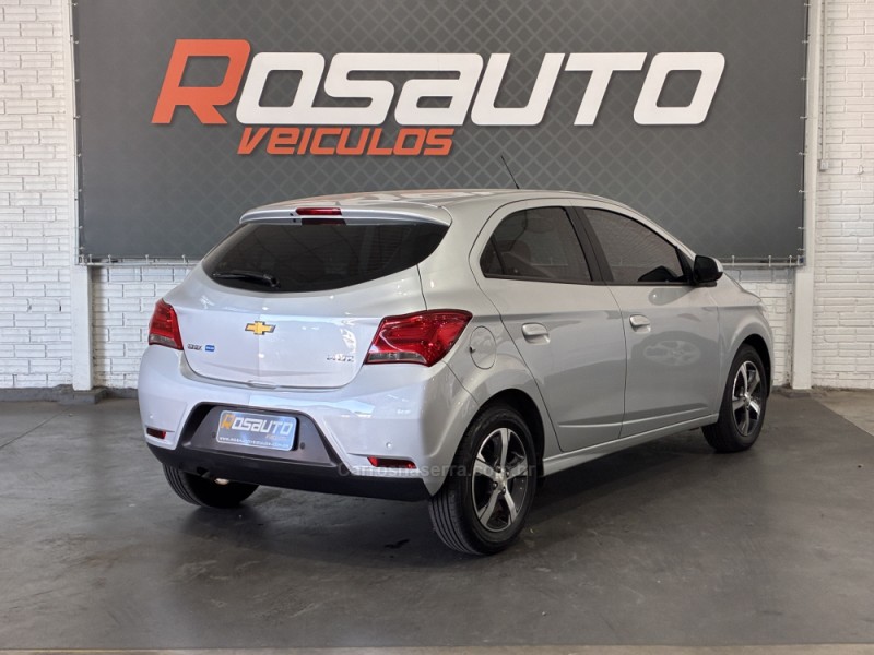 ONIX 1.4 MPFI LTZ 8V FLEX 4P MANUAL - 2018 - VENâNCIO AIRES