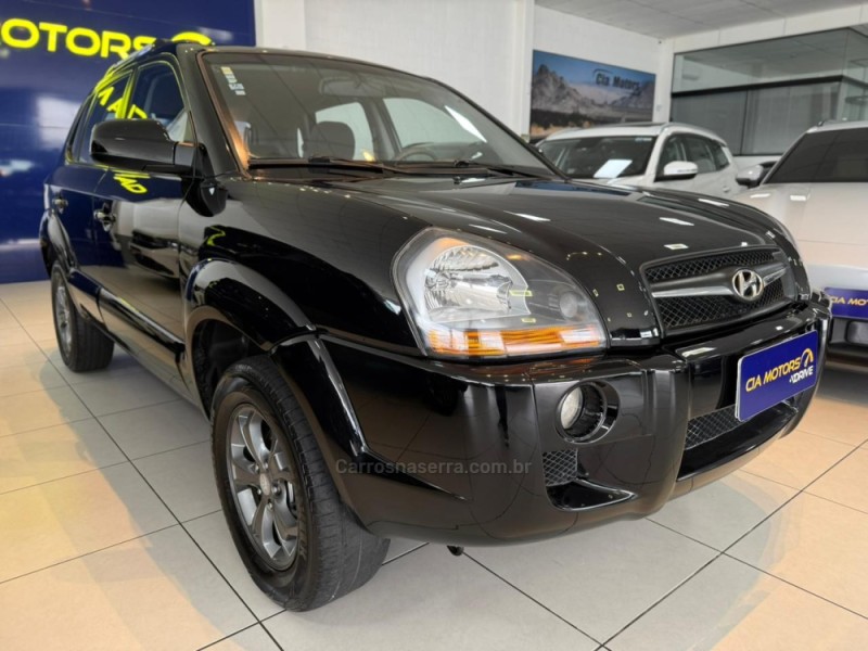 TUCSON 2.0 MPFI GLS 16V 143CV 2WD FLEX 4P AUTOMÁTICO - 2013 - SãO LEOPOLDO