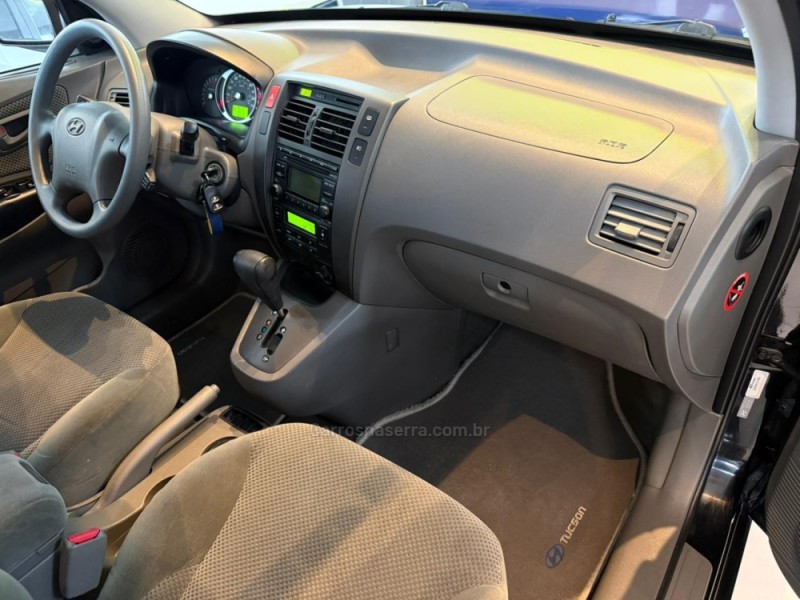 TUCSON 2.0 MPFI GLS 16V 143CV 2WD FLEX 4P AUTOMÁTICO - 2013 - SãO LEOPOLDO