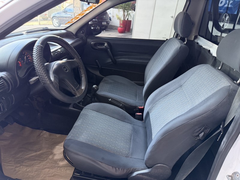 CORSA 1.6 MPFI STD CS PICK-UP 8V GASOLINA 2P MANUAL - 2003 - PORTãO