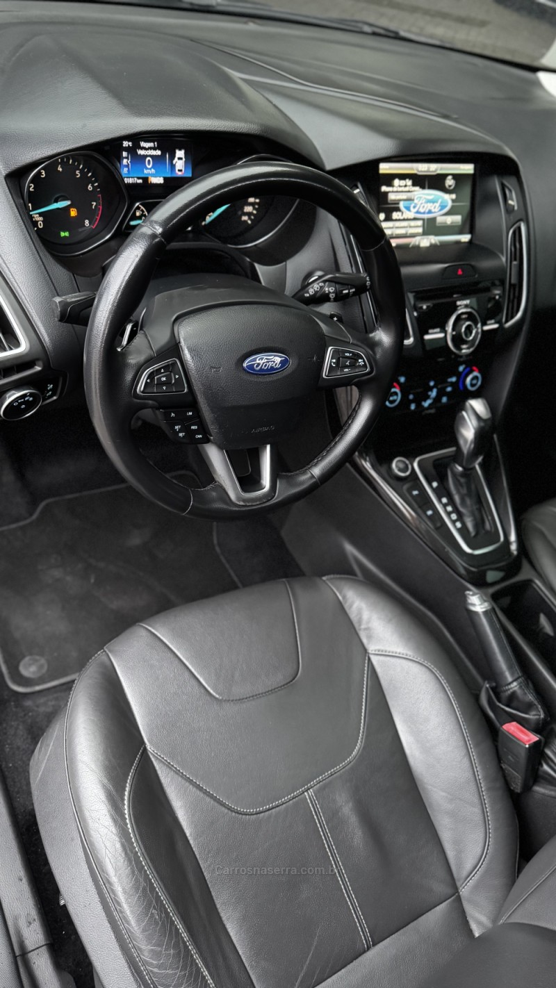 FOCUS 2.0 TITANIUM PLUS HATCH 16V FLEX 4P AUTO - 2016 - CAXIAS DO SUL