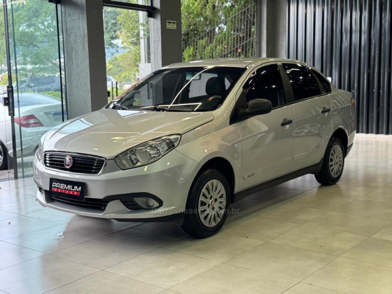 SIENA 1.0 MPI ATTRACTIVE 8V FLEX 4P MANUAL - 2019 - DOIS IRMãOS