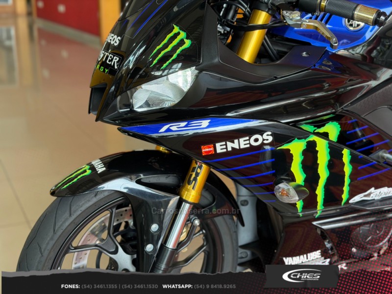YZF R3 MONSTER - 2022 - CARLOS BARBOSA