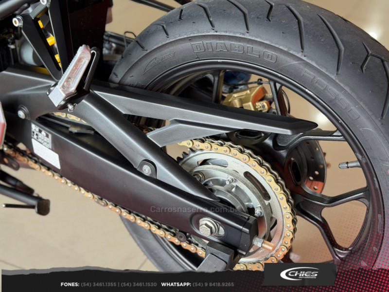 YZF R3 MONSTER - 2022 - CARLOS BARBOSA