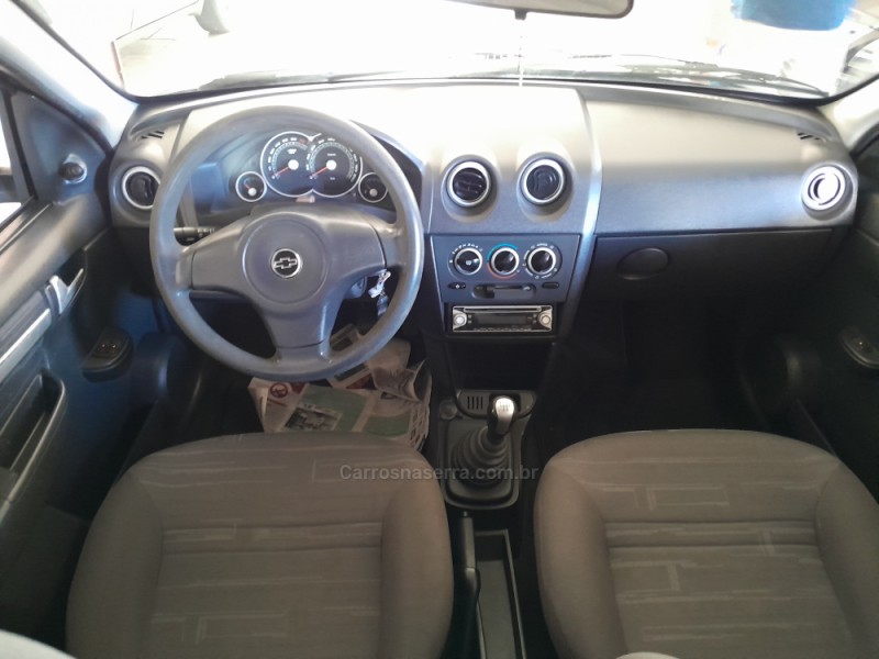 PRISMA 1.4 MPFI MAXX 8V FLEX 4P MANUAL - 2009 - NOVA PRATA