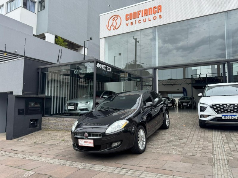 bravo 1.8 essence 16v flex 4p automatizado 2012 bento goncalves