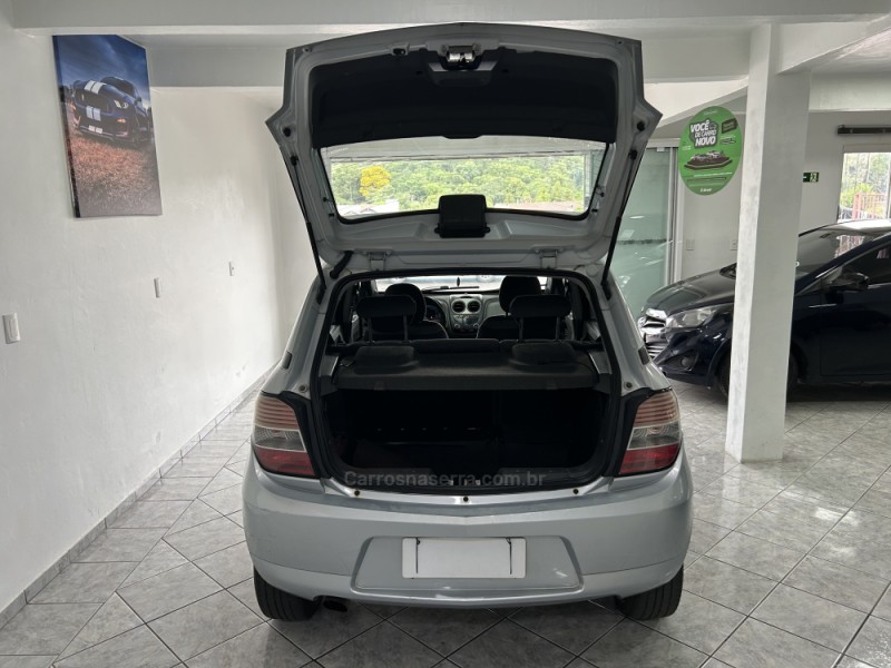 AGILE 1.4 MPFI LTZ 8V FLEX 4P MANUAL - 2011 - NOVA PRATA