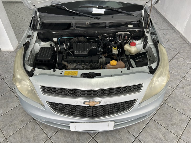 AGILE 1.4 MPFI LTZ 8V FLEX 4P MANUAL - 2011 - NOVA PRATA