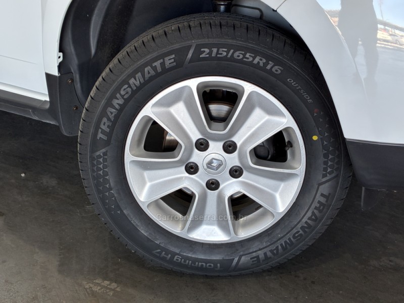 DUSTER 1.6 EXPRESSION 4X2 16V FLEX 4P MANUAL - 2019 - VENâNCIO AIRES