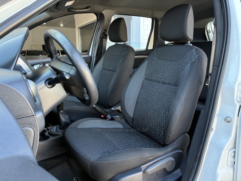 DUSTER 1.6 EXPRESSION 4X2 16V FLEX 4P MANUAL - 2019 - VENâNCIO AIRES