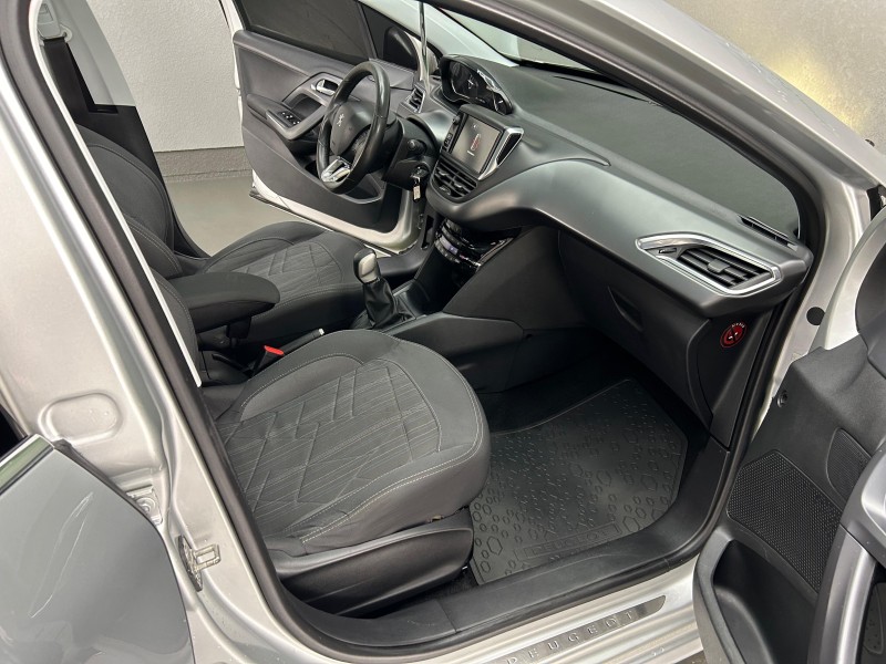 208 1.6 GRIFFE 16V FLEX 4P MANUAL - 2016 - CAXIAS DO SUL