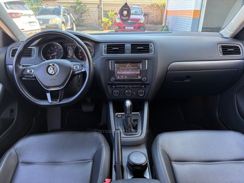 JETTA 1.4 16V TSI COMFORTLINE FLEX 4P TIPTRONIC - 2016 - VENâNCIO AIRES