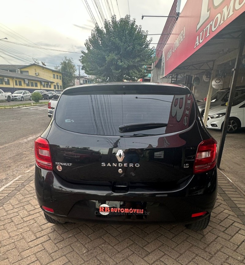 SANDERO 1.6 DYNAMIQUE 8V FLEX 4P MANUAL - 2015 - PAROBé