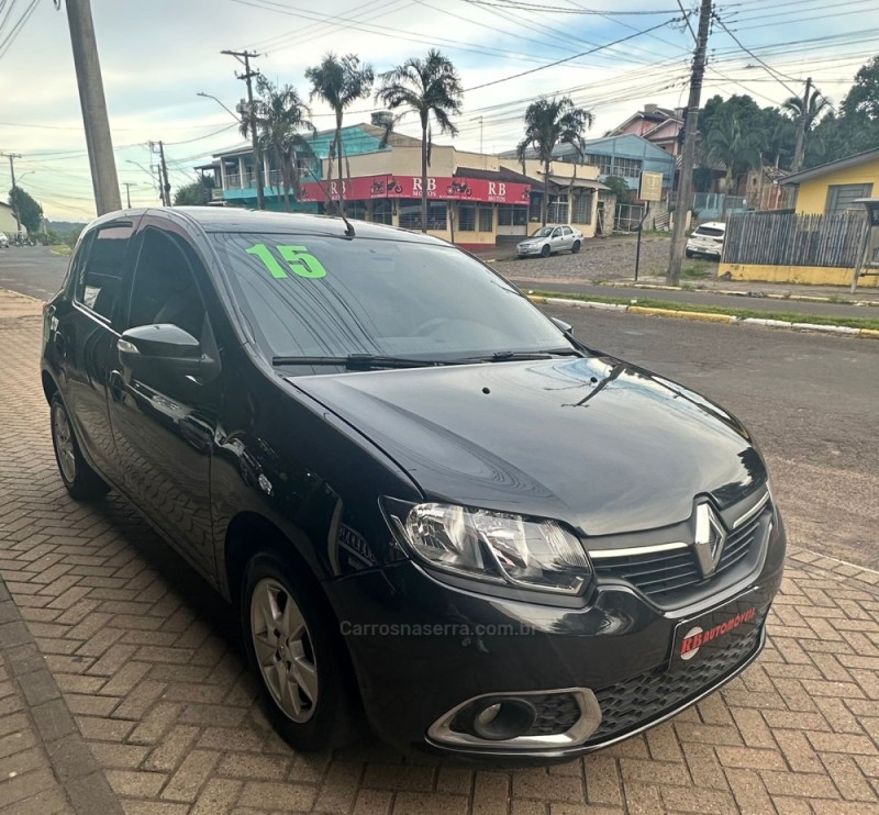 SANDERO 1.6 DYNAMIQUE 8V FLEX 4P MANUAL - 2015 - PAROBé