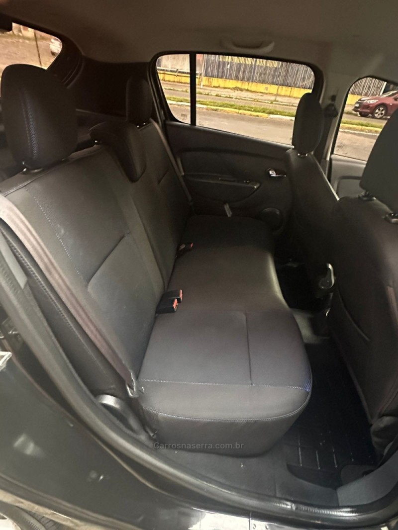 SANDERO 1.6 DYNAMIQUE 8V FLEX 4P MANUAL - 2015 - PAROBé