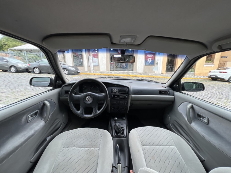 SANTANA 2.0 MI COMFORTLINE 8V GASOLINA 4P MANUAL - 2004 - GARIBALDI