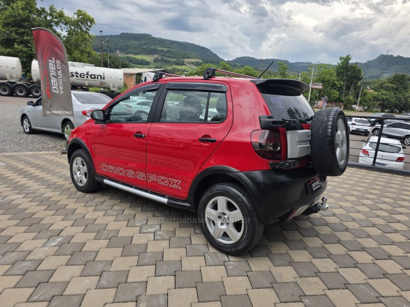 CROSSFOX 1.6 MI FLEX 8V 4P MANUAL - 2009 - ENCANTADO