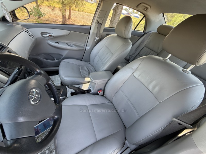 COROLLA 1.8 XLI 16V FLEX 4P AUTOMÁTICO - 2009 - VACARIA