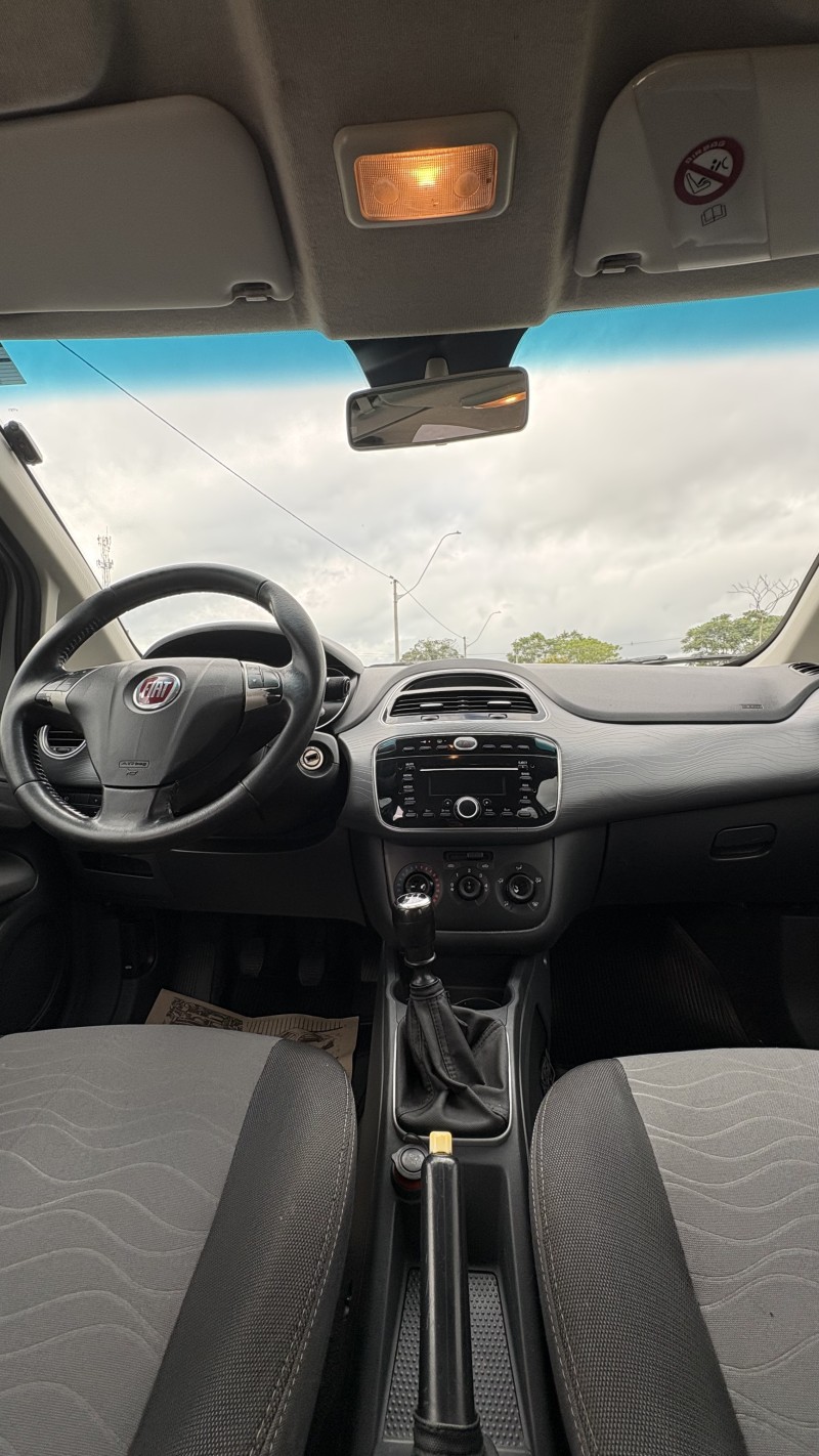 PUNTO 1.4 ATTRACTIVE ITALIA 8V FLEX 4P MANUAL - 2015 - CAXIAS DO SUL