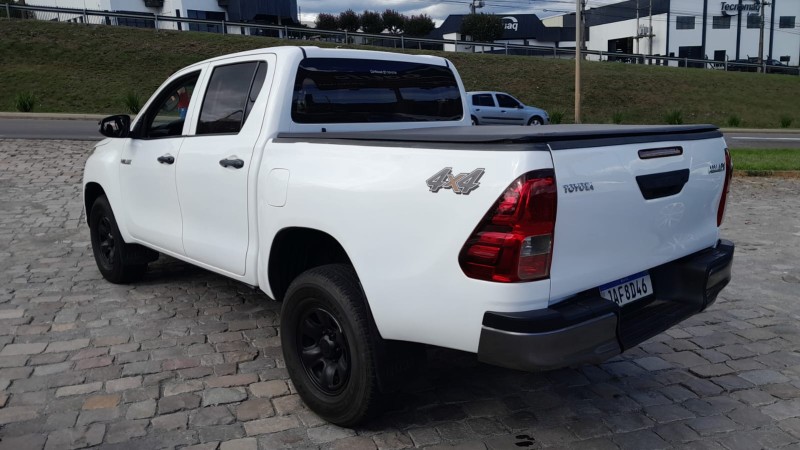 HILUX 2.8 4X4 CD 8V DIESEL 4P MANUAL - 2020 - FARROUPILHA