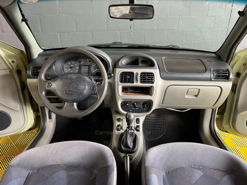 CLIO 1.0 EXPRESSION 8V GASOLINA 4P MANUAL - 2004 - CAXIAS DO SUL